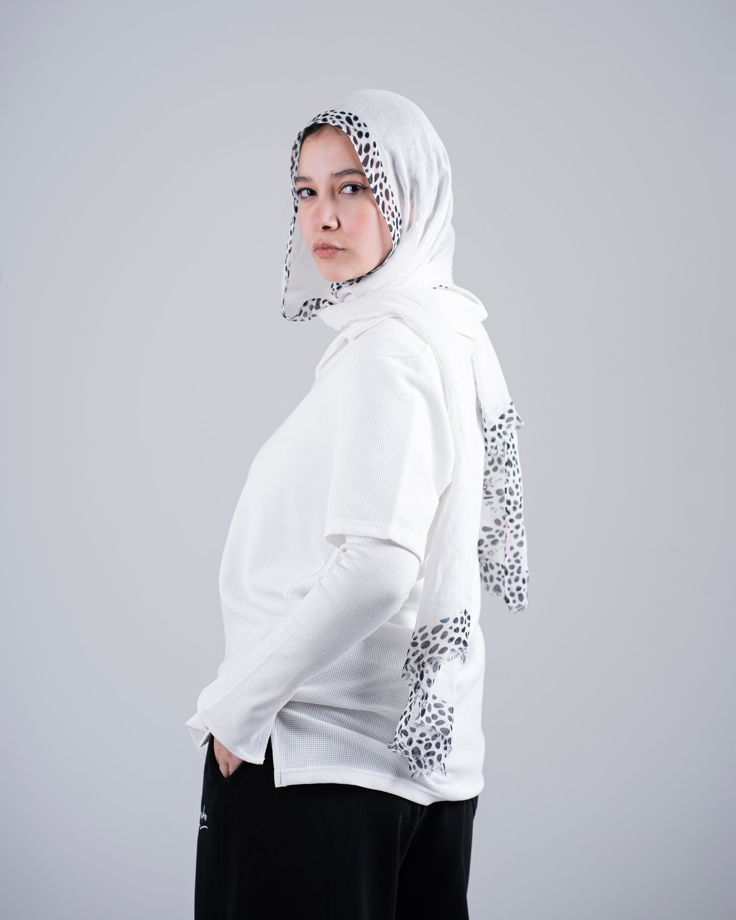 Biscuit Collar Tee – White