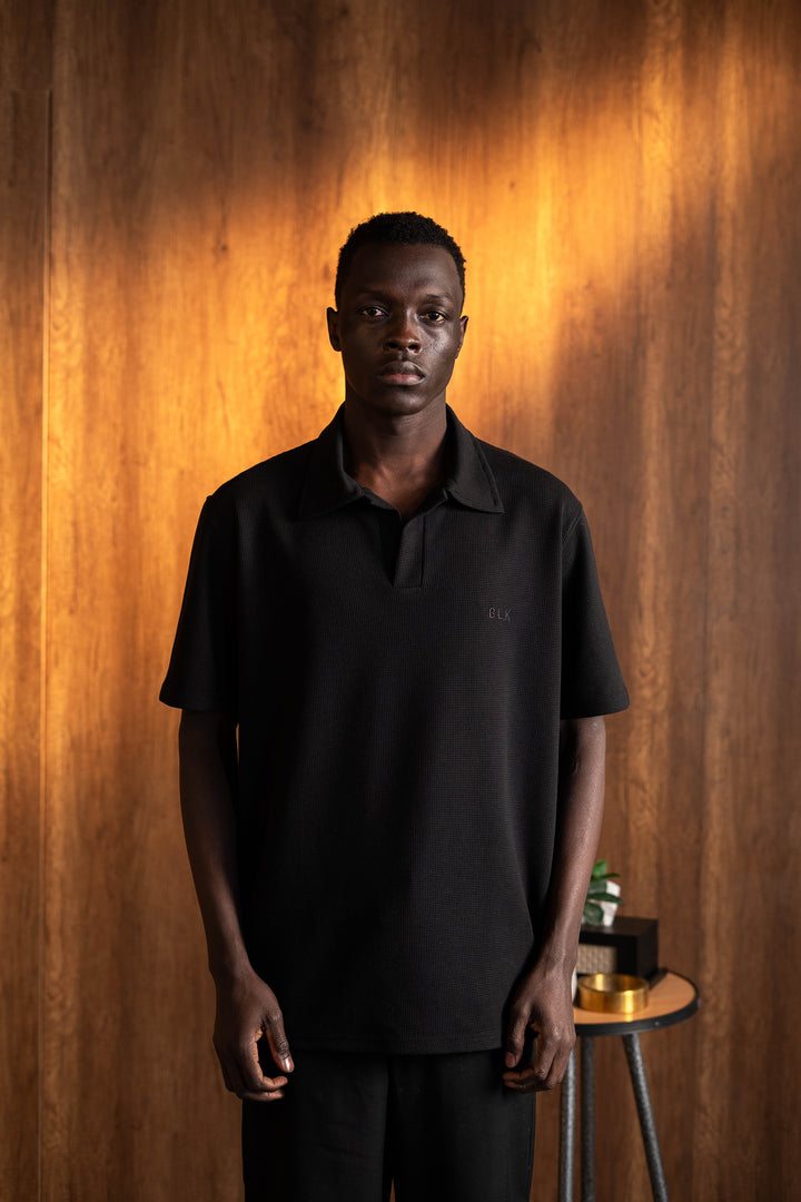 Biscuit Collar Tee – Black