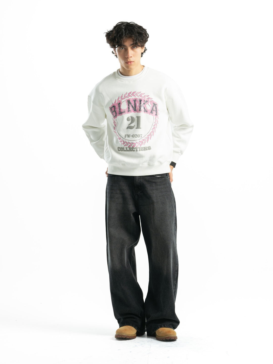 Blancka Varsity Crewneck – Off White