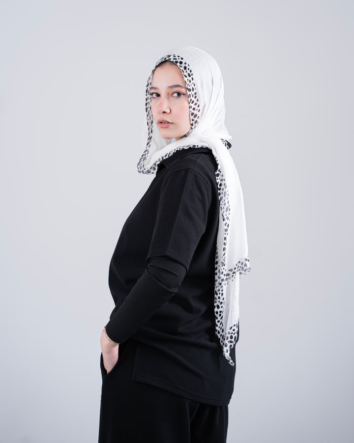 Biscuit Collar Tee – Black