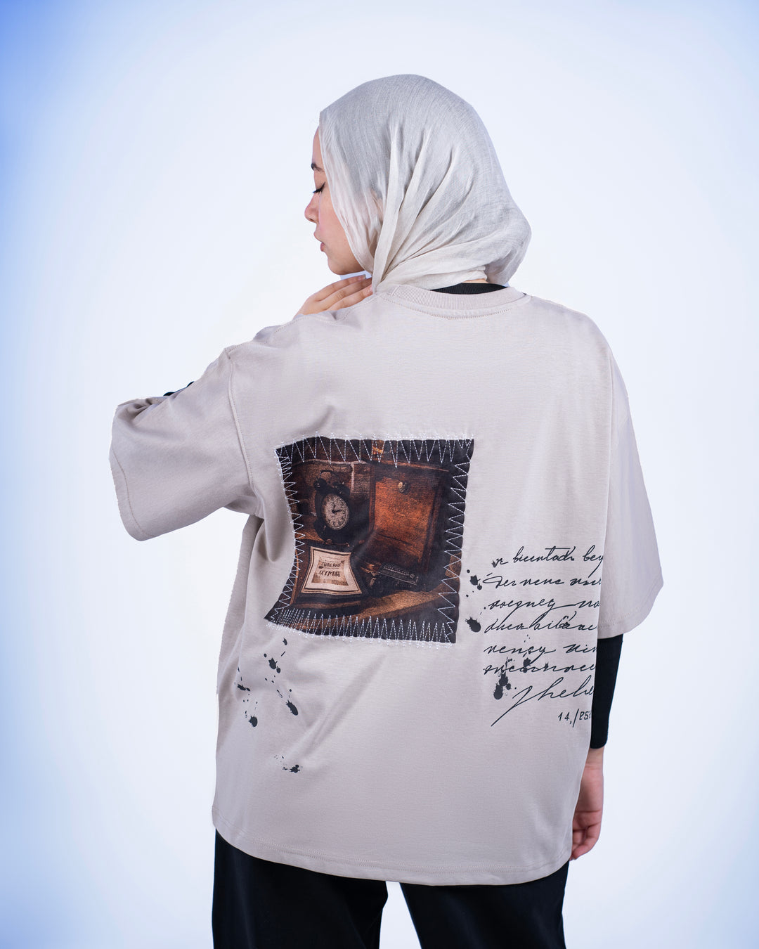 Radio T-shirt -Beige