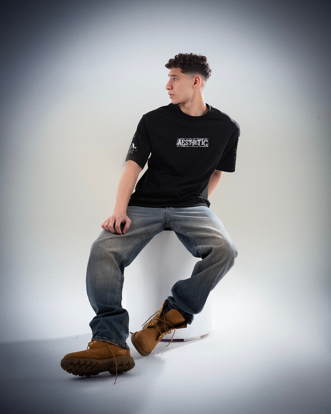 Aesthetic T-shirt - Black