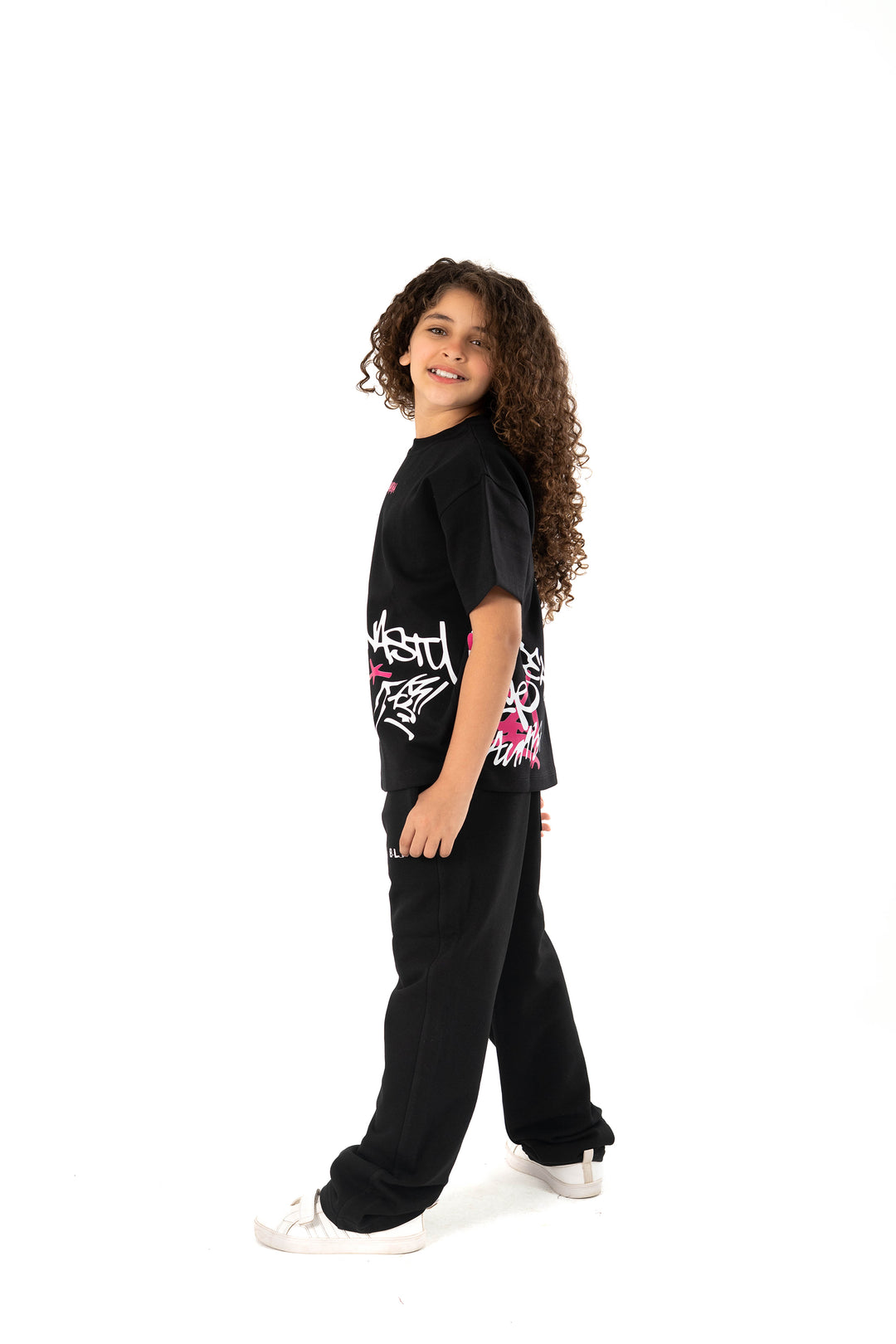 Graffiti Junior  Tee — Black
