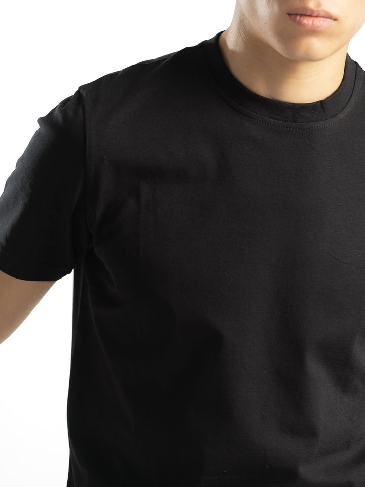 Muscle Fit T-Shirt – Black