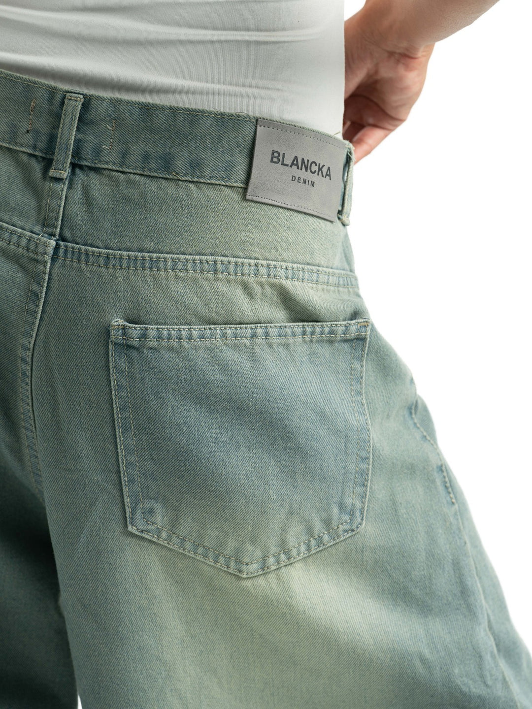 Balloon Fit Jeans – Light Dirty