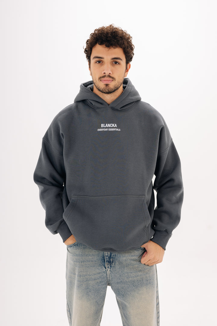 Basic grey boxy hoodie front view on model

Basic grey hoodie back view on model

Unisex essential hoodie in grey – Blancka